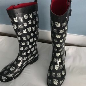 Owl print rain boots